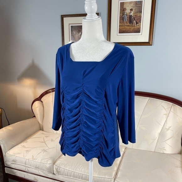 Escalade Blue Ruched Top - Picture 12 of 14